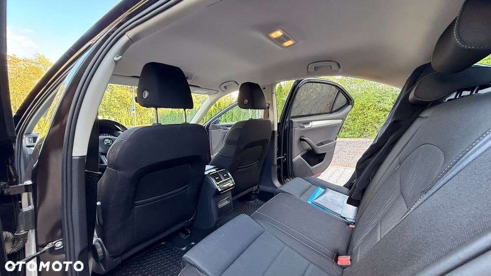 Skoda Superb 2.0 TDI Style - 36