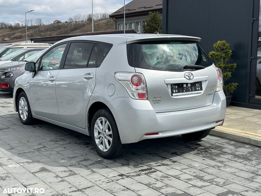 Toyota Verso - 4