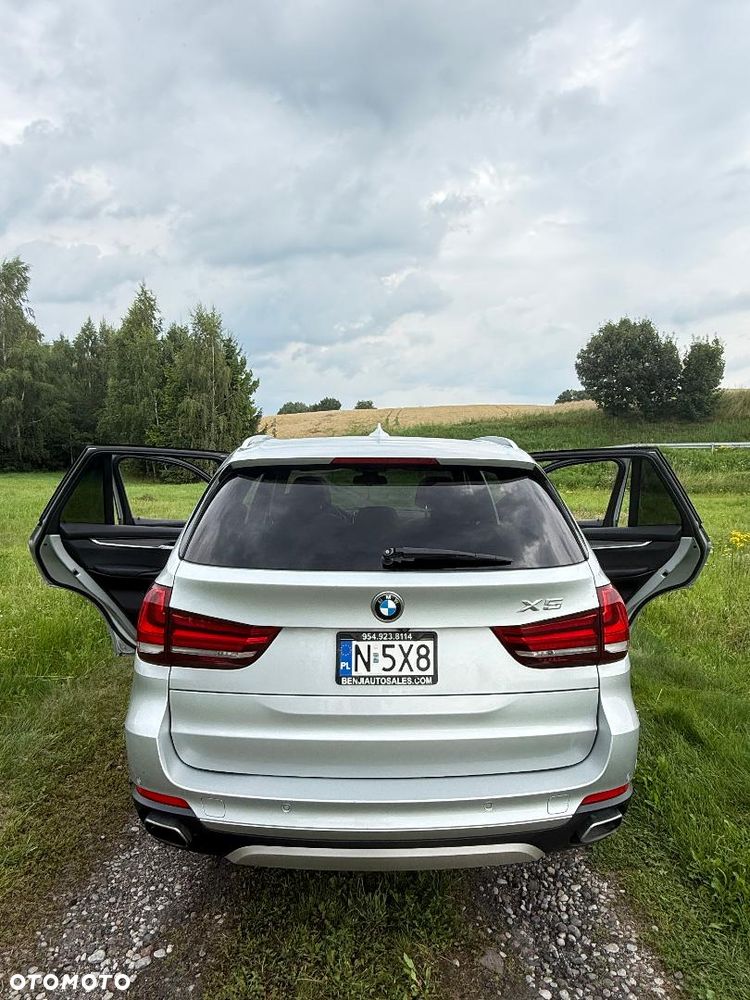 BMW X5 xDrive35i - 12