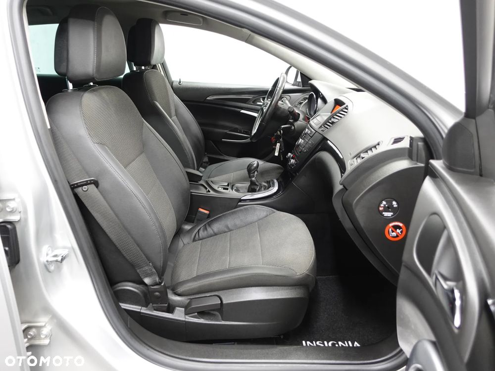 Opel Insignia 2.0 CDTI - 28