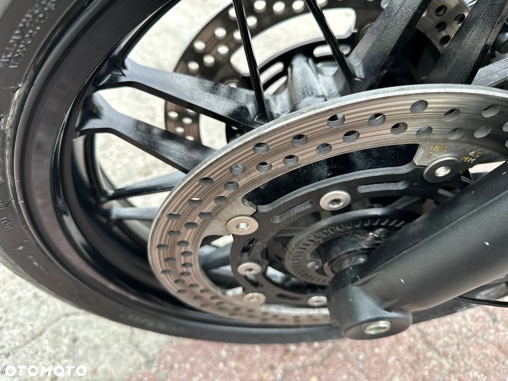 Kawasaki Z 650 - 14