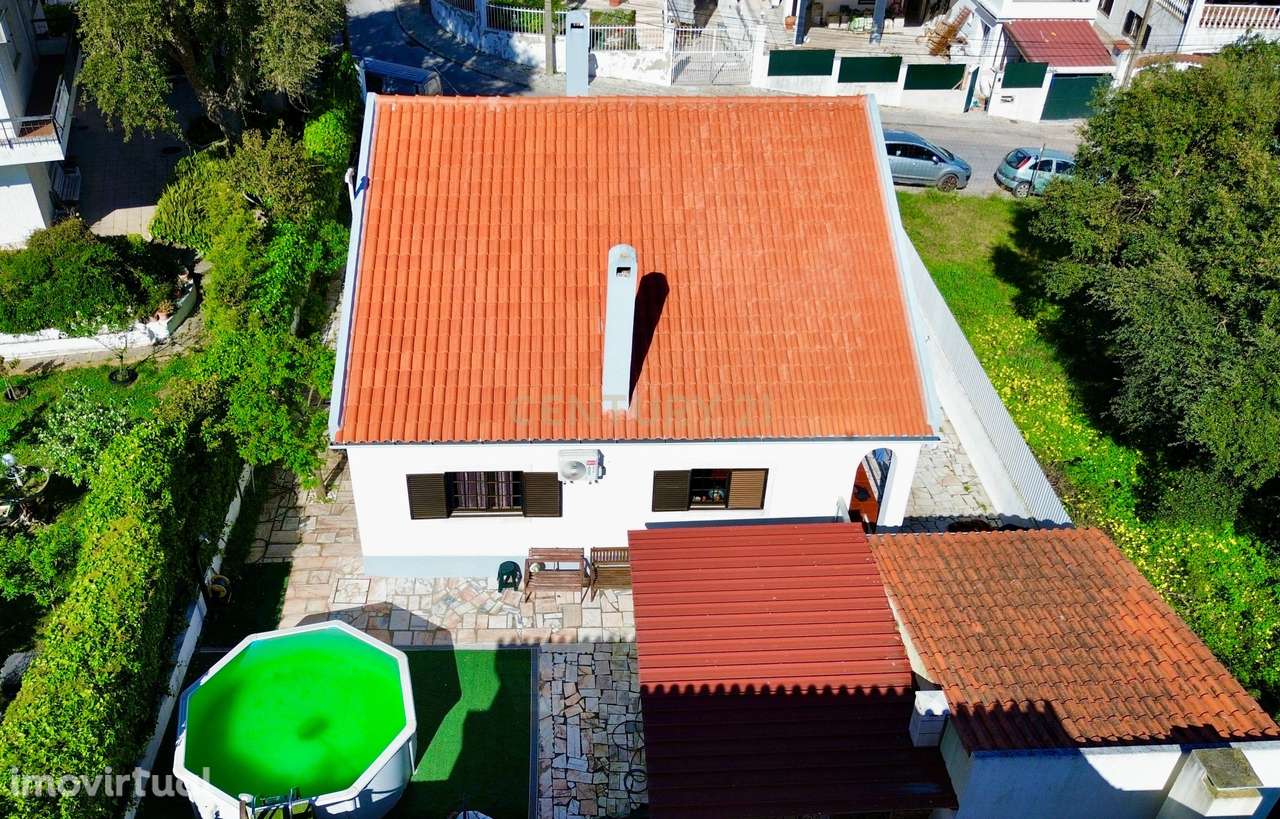 Moradia T3 em Almada, União das Freguesias de Caparica e Trafaria - Grande imagem: 3/37