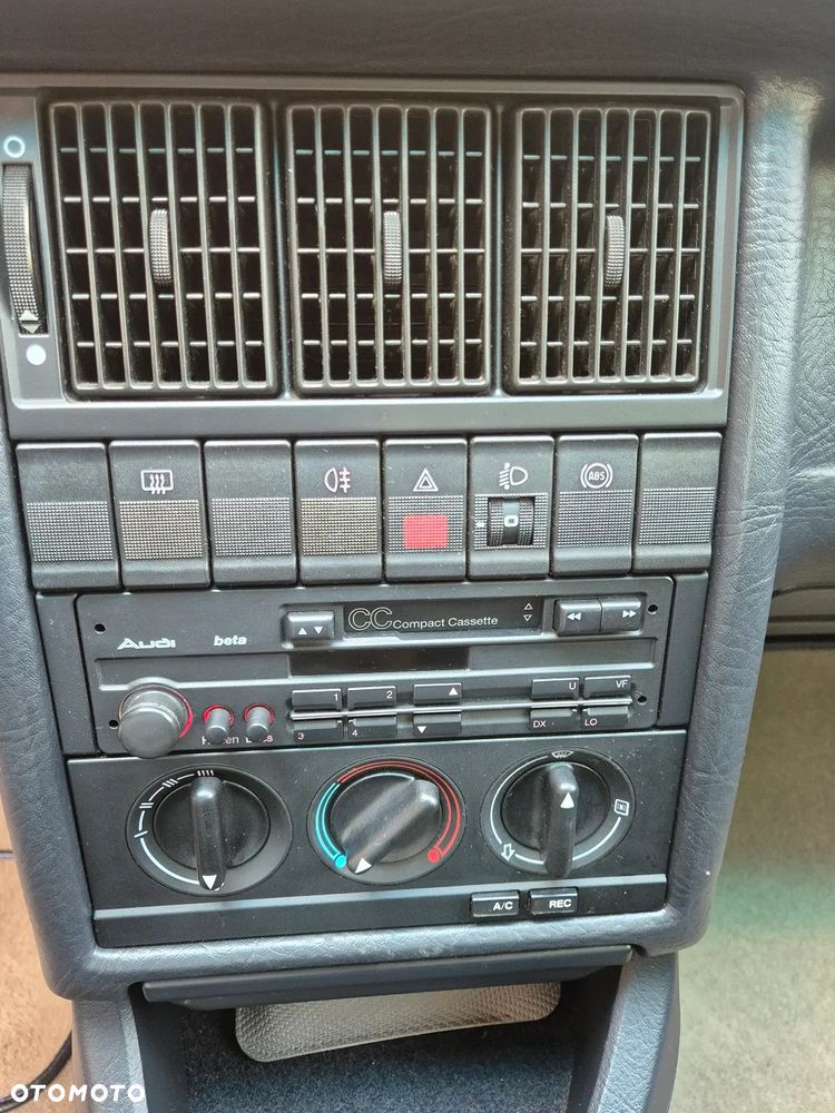 Audi 80 2.0 E - 25
