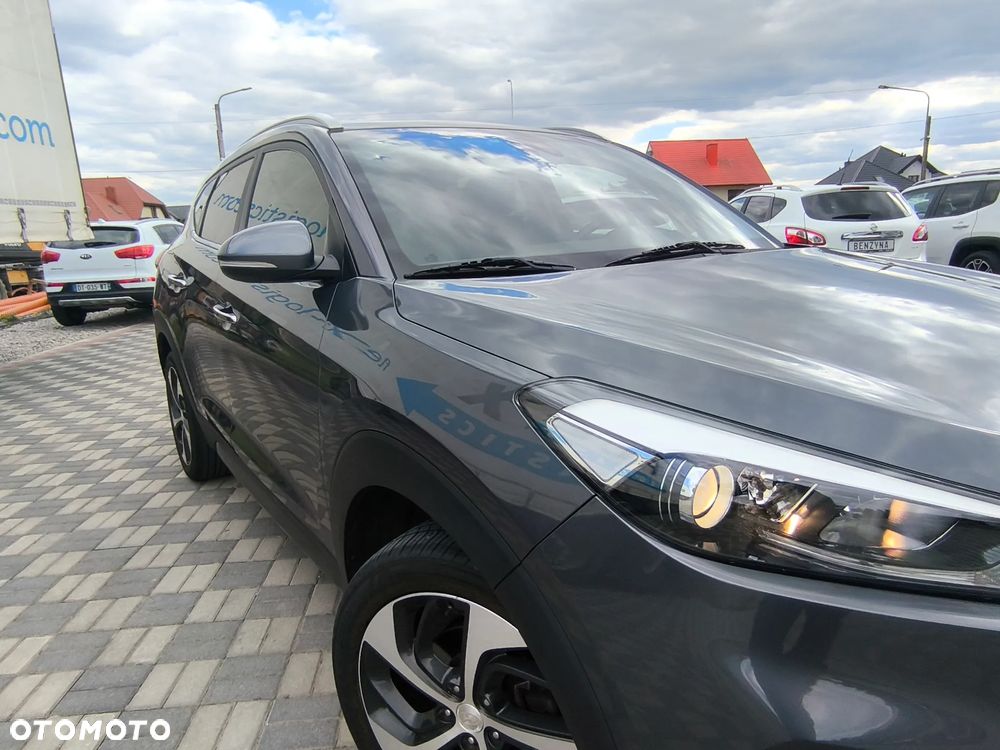 Hyundai Tucson 1.7 CRDI BlueDrive Style 2WD - 9
