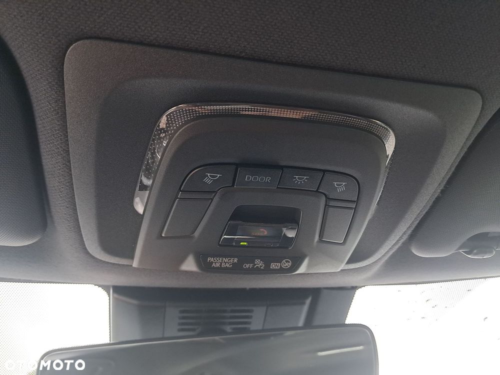 Toyota Corolla 1.8 Hybrid Comfort - 29