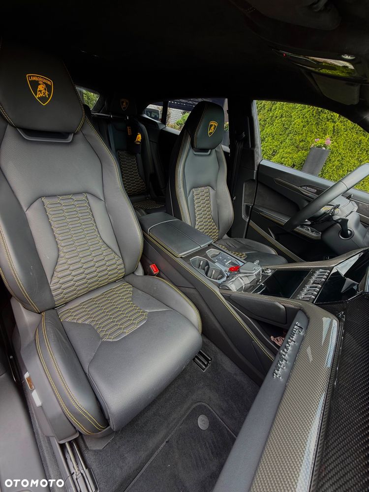 Lamborghini Urus - 9