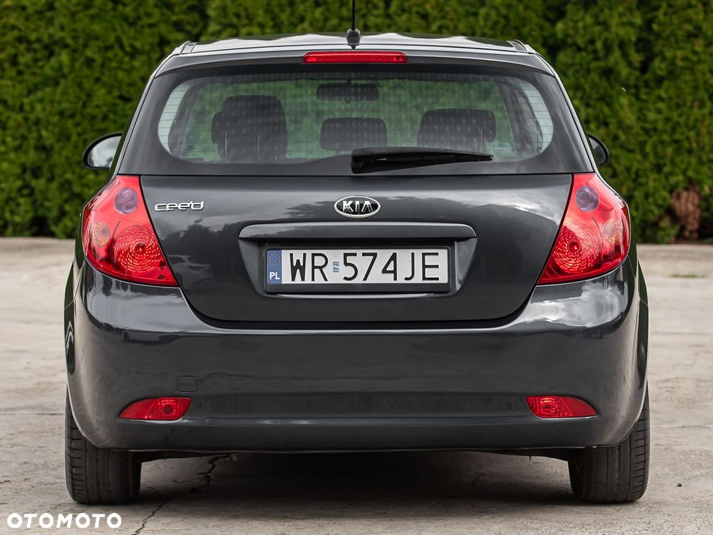 Kia Ceed 1.4 CVVT LX Basis - 11