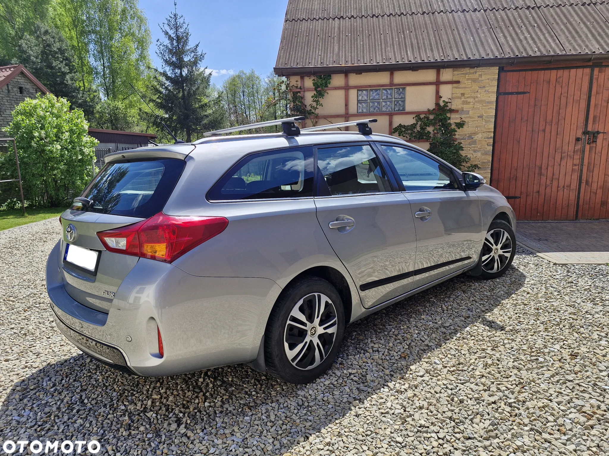 Toyota Auris 2.0 D-4D Premium - 4