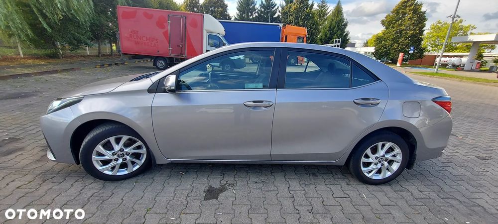 Toyota Corolla - 3