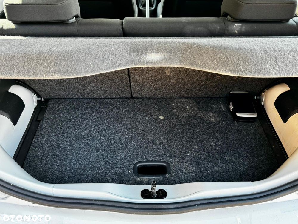 Volkswagen up! 1.0 move - 7