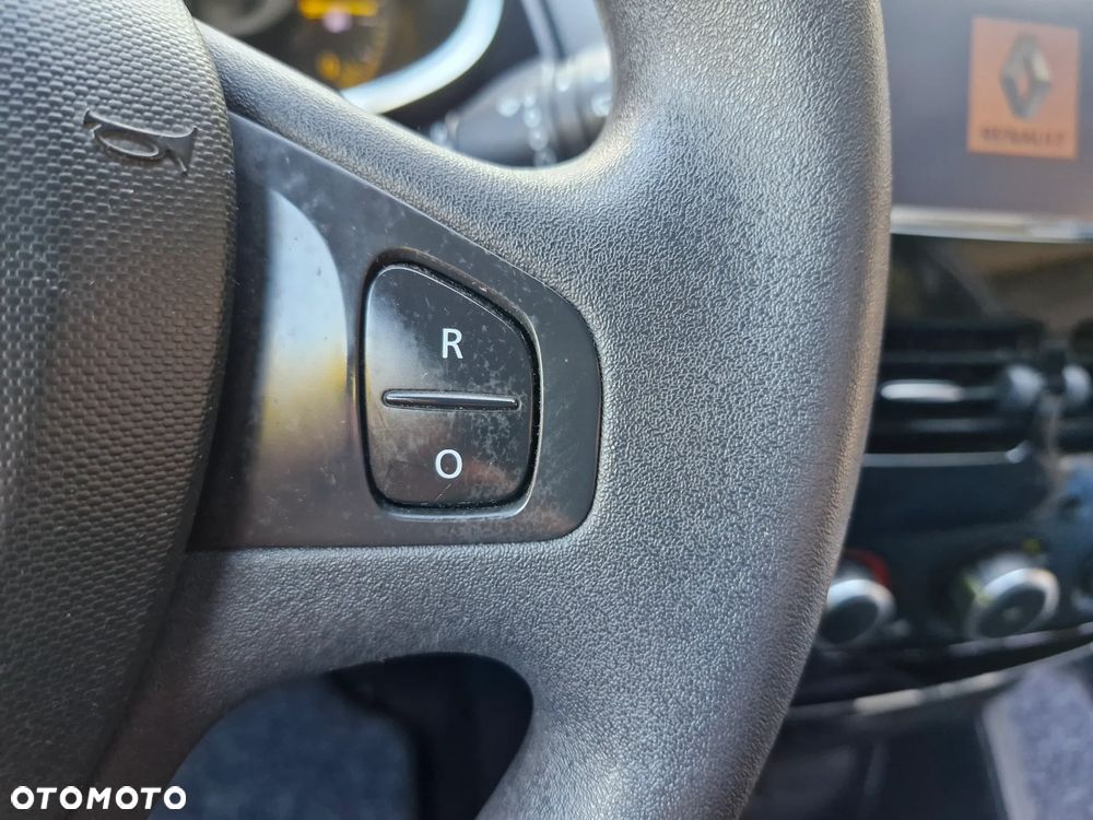 Renault Clio 1.2 16V 75 LIMITED - 16