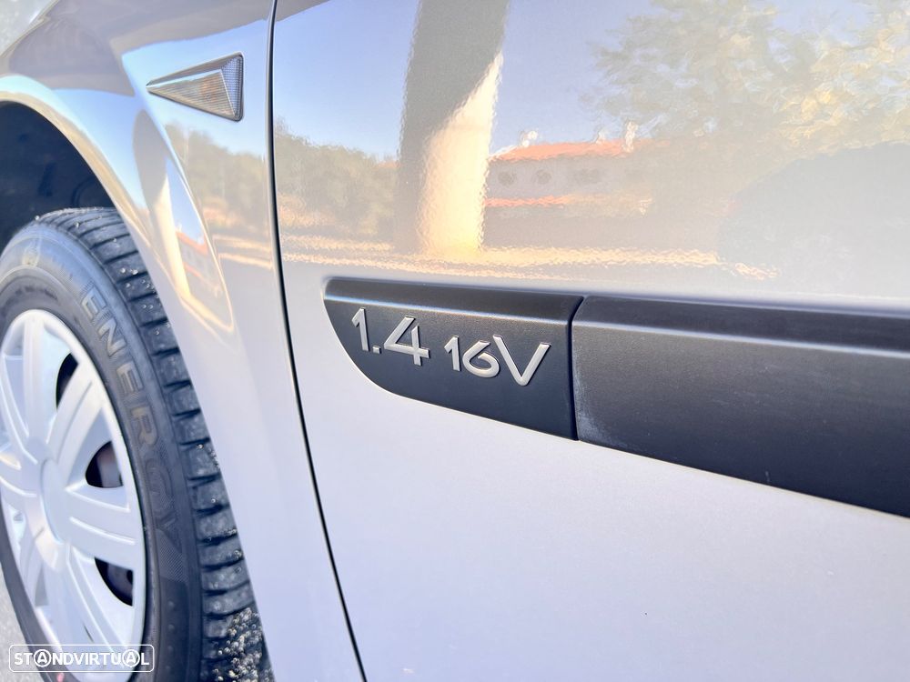 Renault Mégane 1.4 Expression - 16