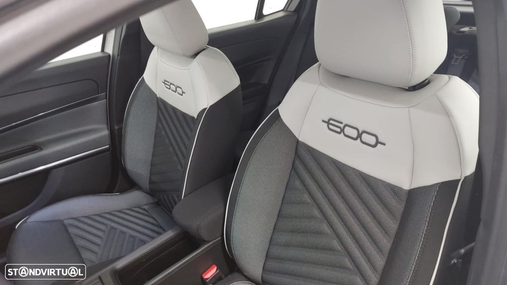 Fiat 600 1.2 Hybrid Icon - 7