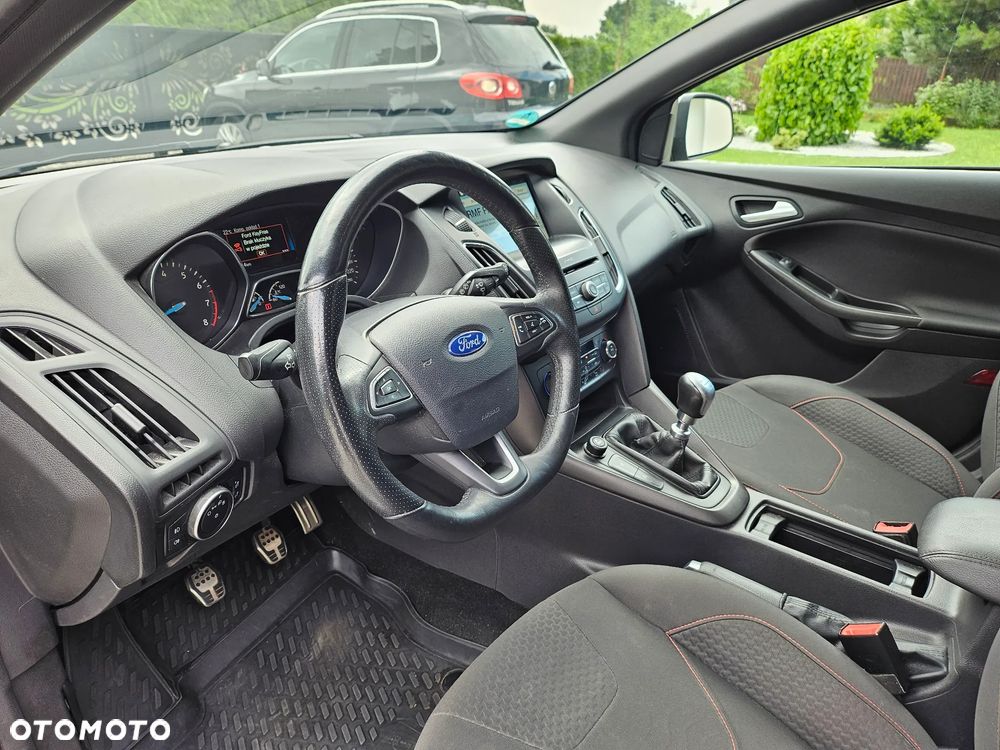 Ford Focus 1.5 EcoBoost ST-Line Business - 14