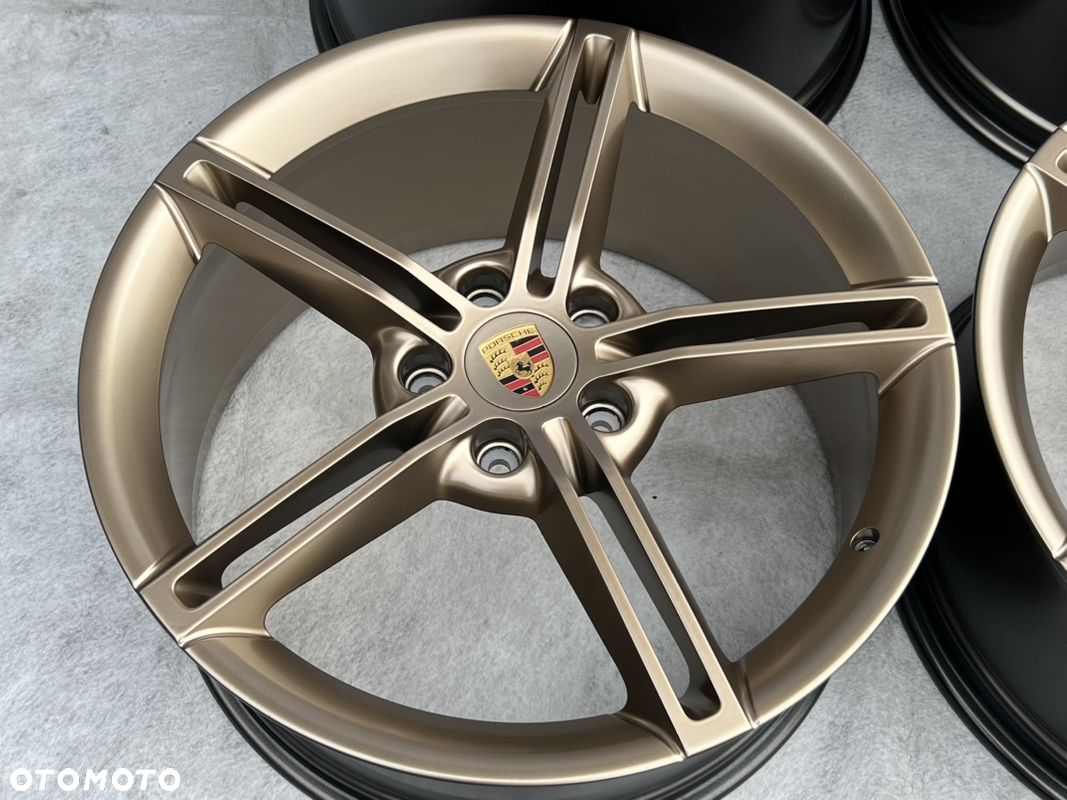 Felgi Porsche Taycan 21'' Golg Edytion oryginalne - 1