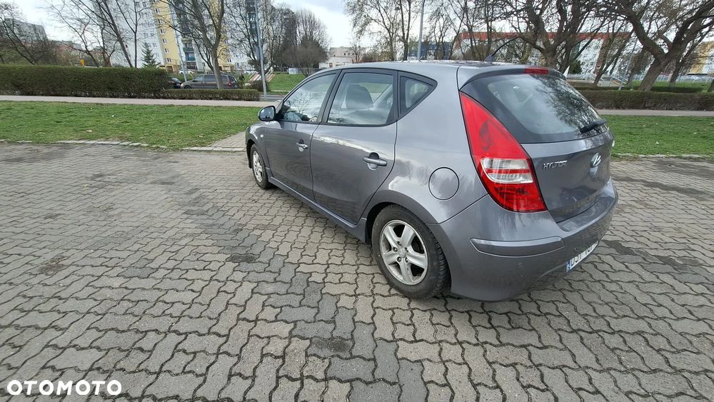 Hyundai i30 1.6 CRDi Blue Classic - 11