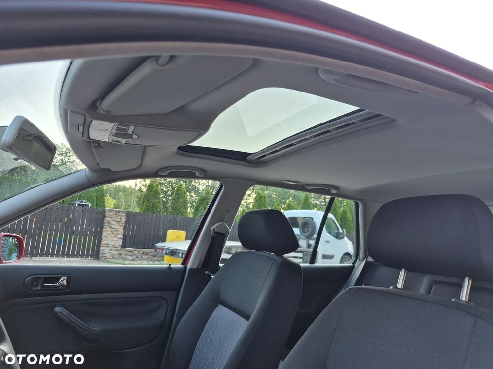 Volkswagen Golf - 27
