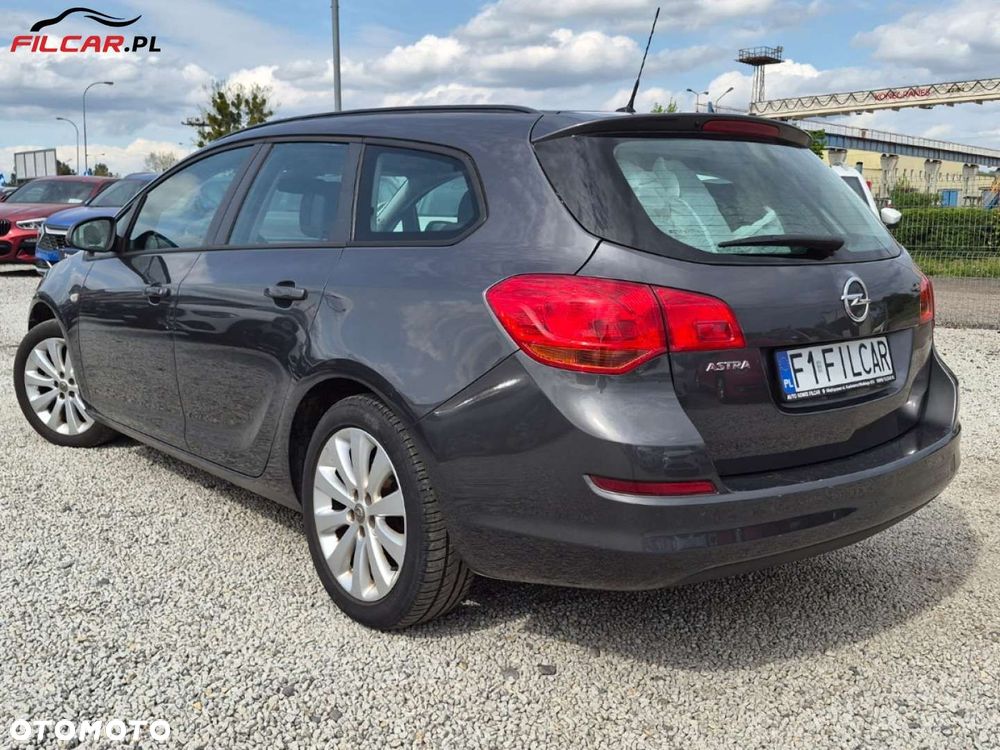 Opel Astra - 4
