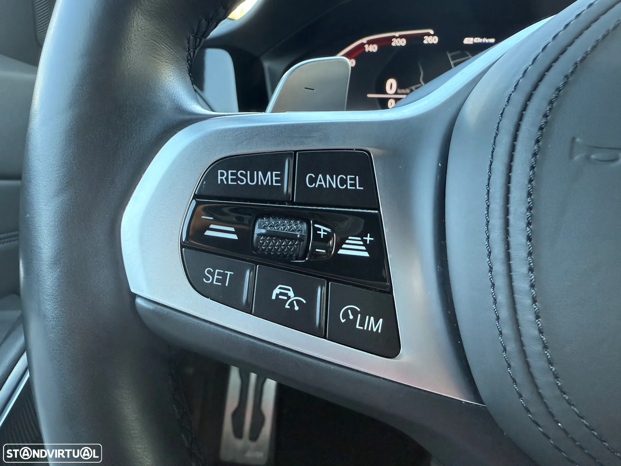 BMW 330 e Pack M Auto - 23