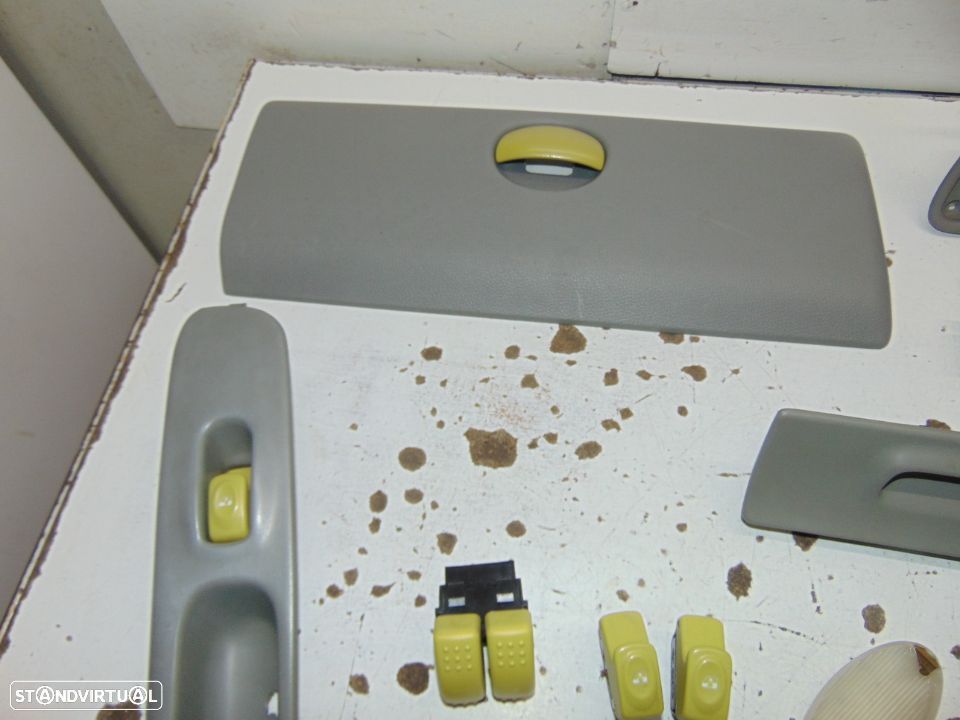 Renault twingo várias pequenas peças - 3