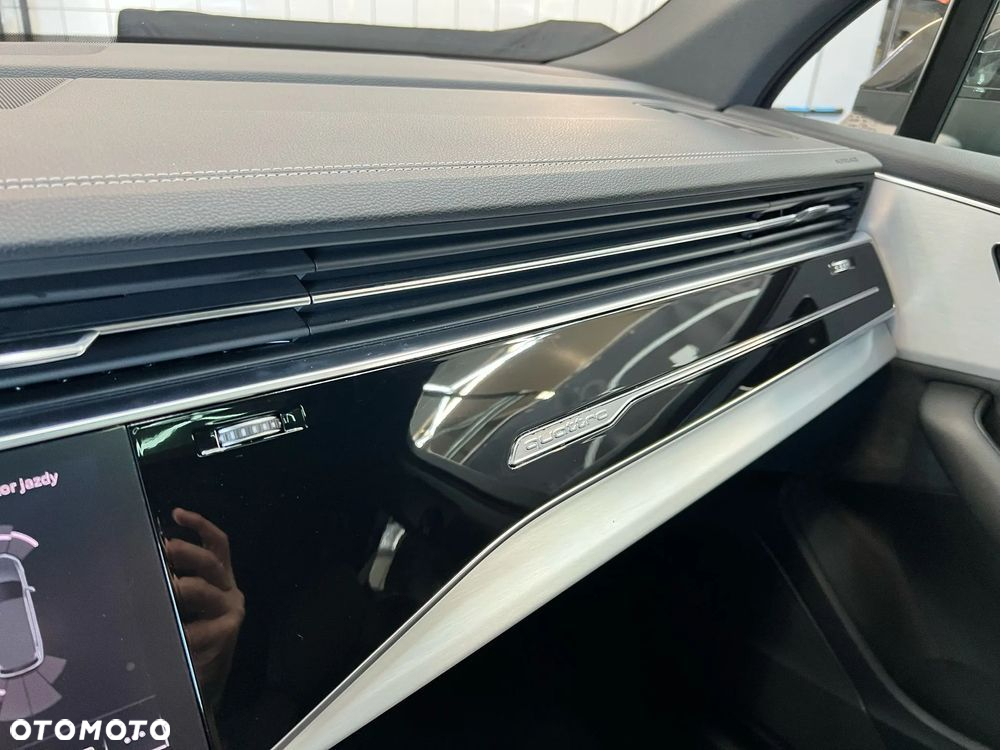 Audi Q7 - 25