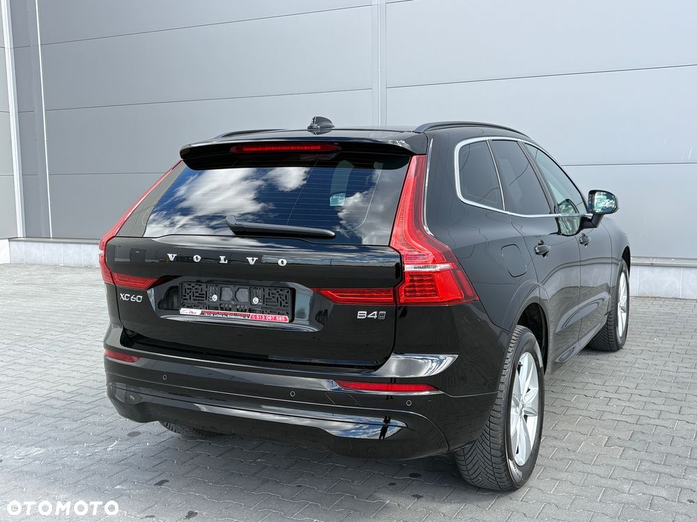 Volvo XC 60 B4 D AWD Geartronic Momentum Pro - 15