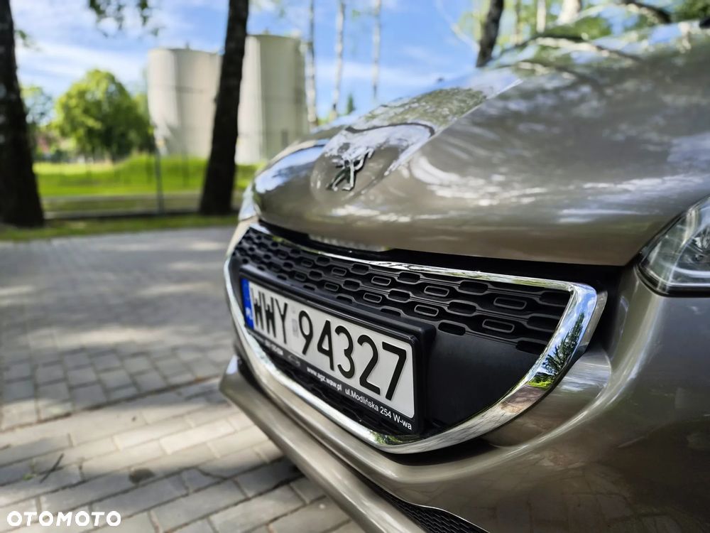Peugeot 208 - 26