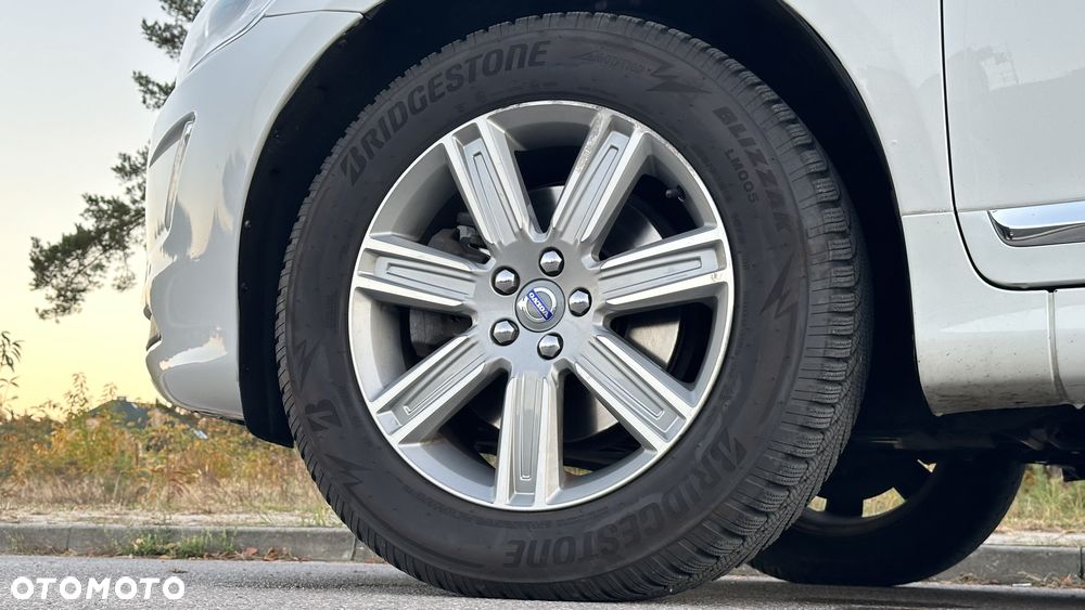Volvo XC 60 T6 AWD Geartronic Summum - 25