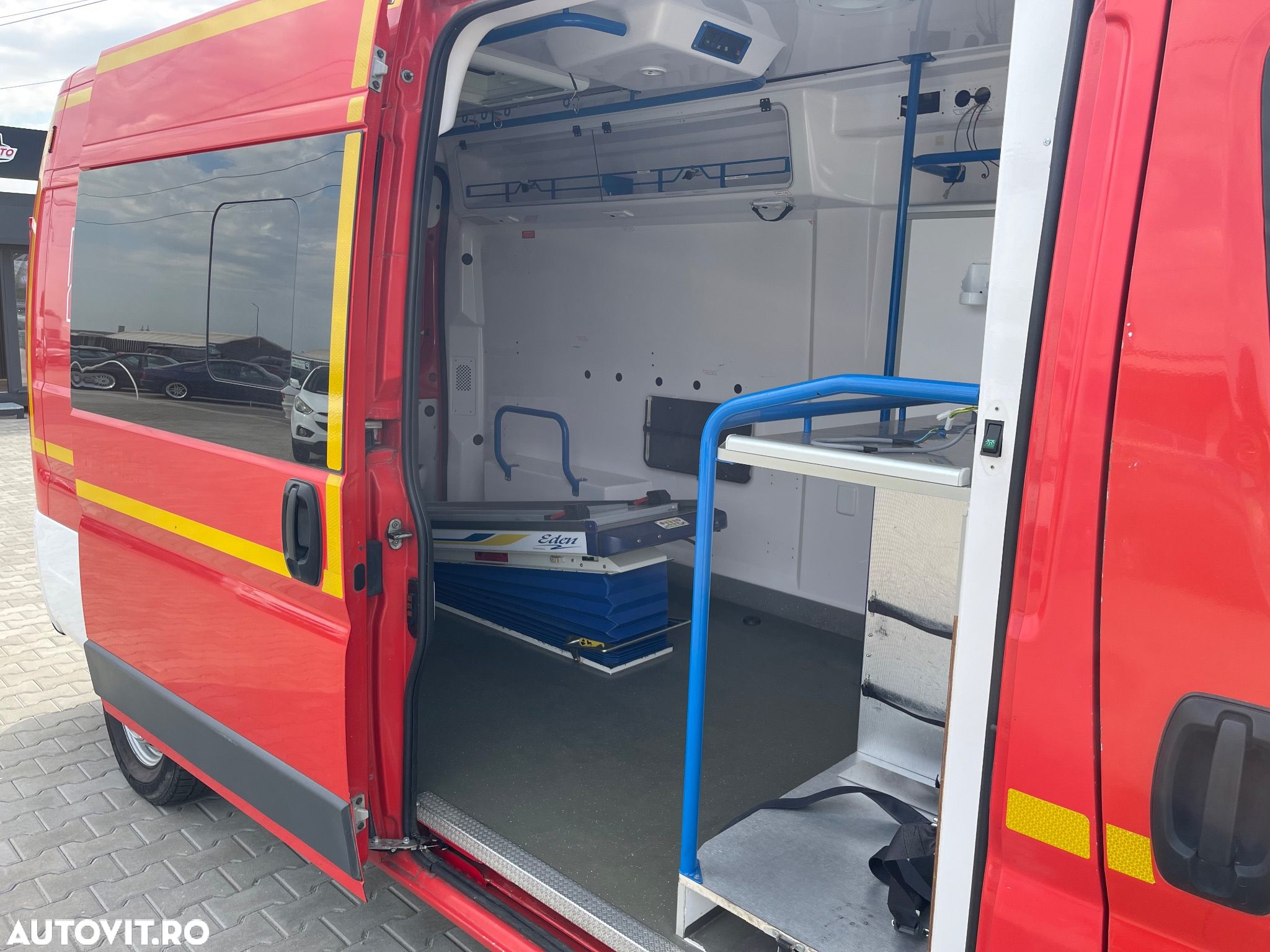 Fiat Ducato Ambulance - 10