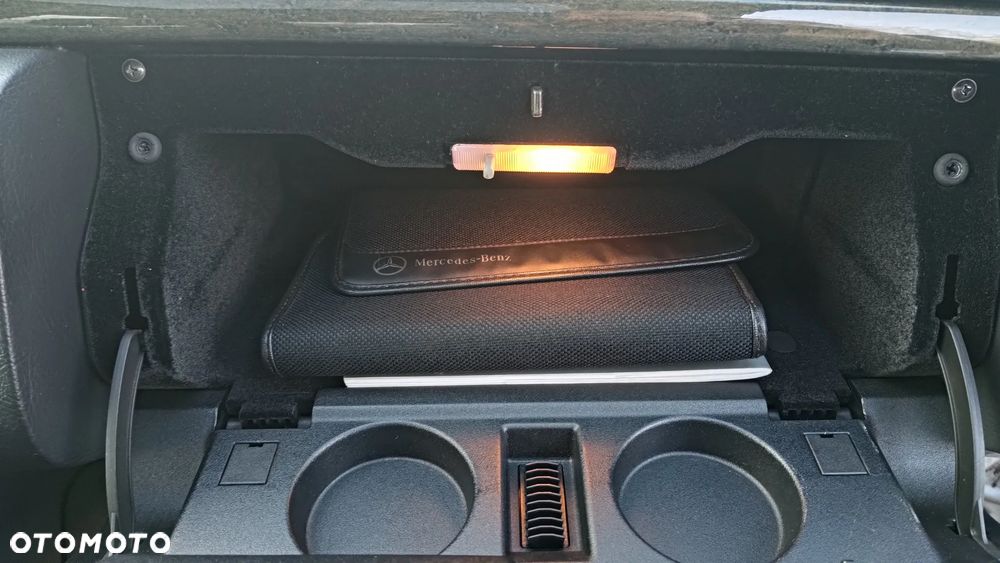 Mercedes-Benz Klasa E - 17