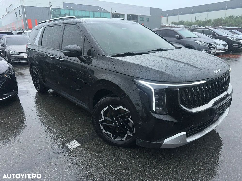 KIA Carnival 2024 — imagine 2