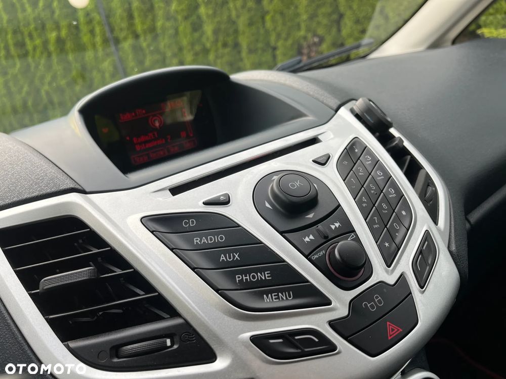 Ford Fiesta 1.4 Titanium X - 14