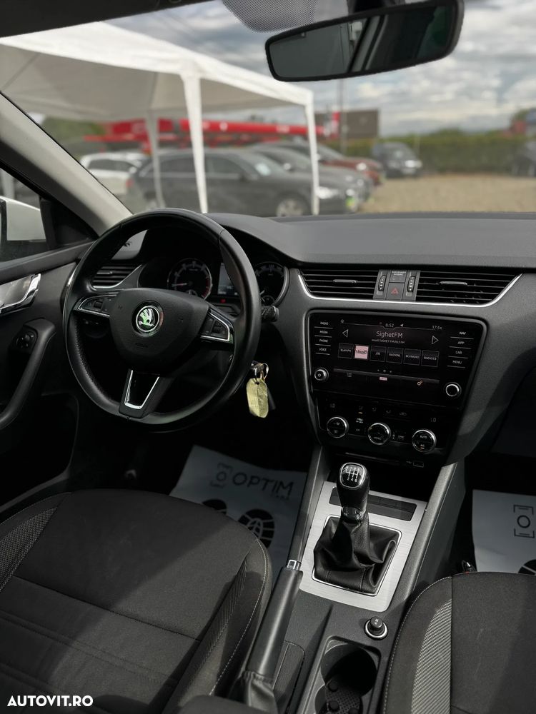 Skoda Octavia - 8