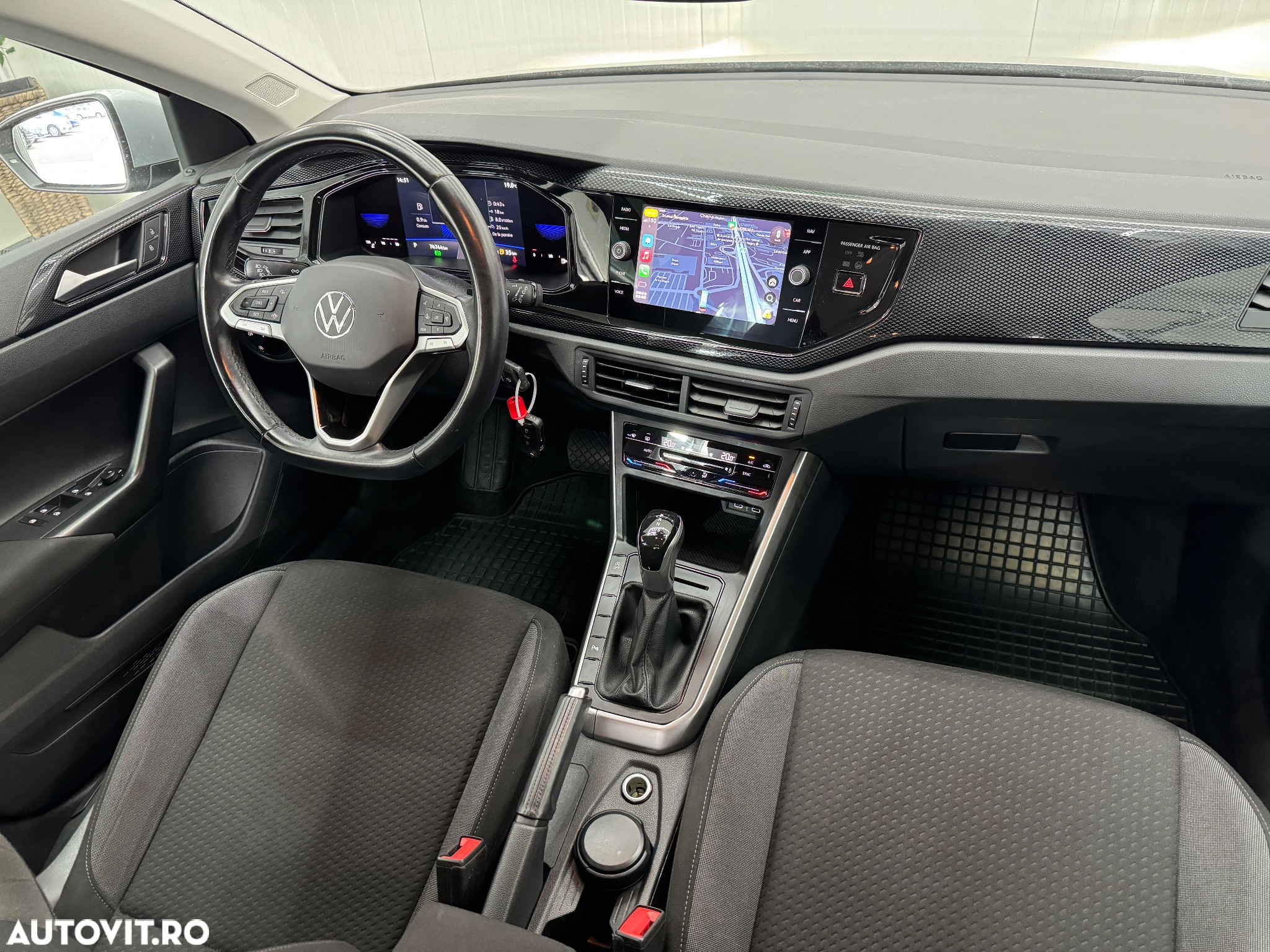Volkswagen Polo 1.0 TSI DSG Life - 17