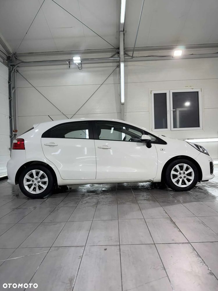 Kia Rio 1.1 crdi M - 14