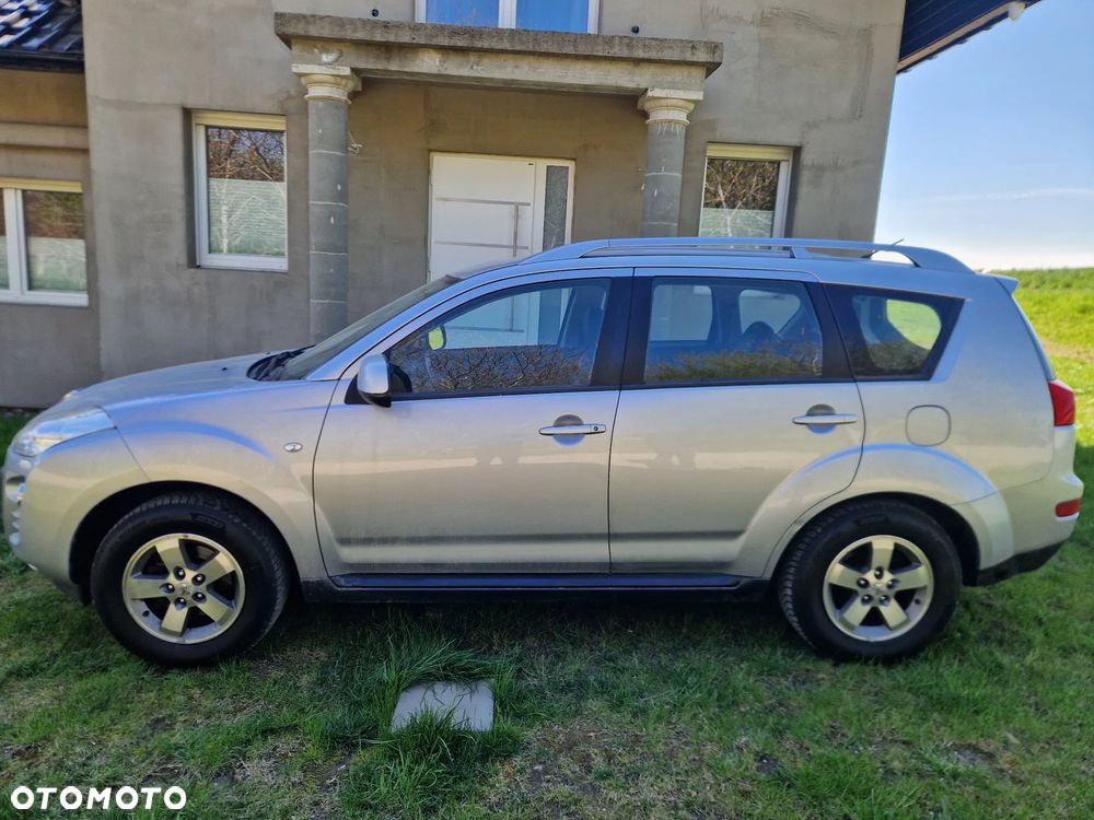 Peugeot 4007 7-Sitzer Sport - 18
