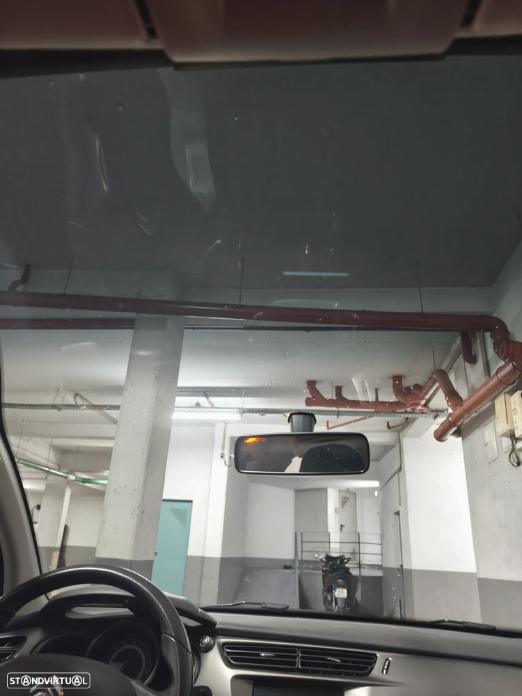 Citroën C3 1.2 PureTech Shine - 2