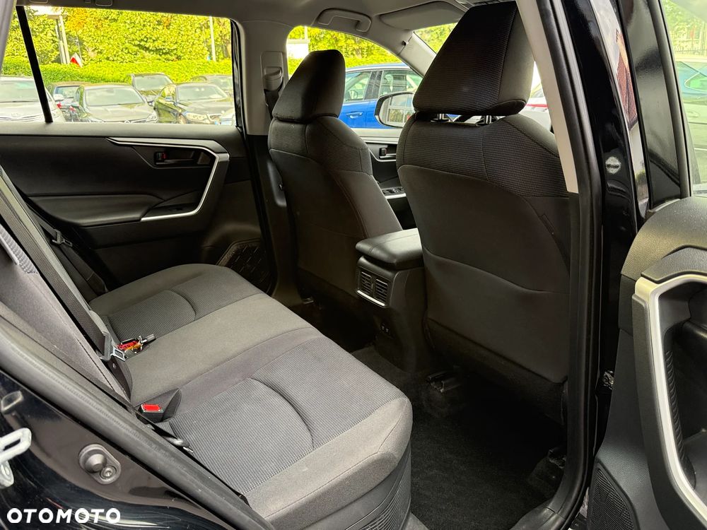 Toyota RAV4 - 16