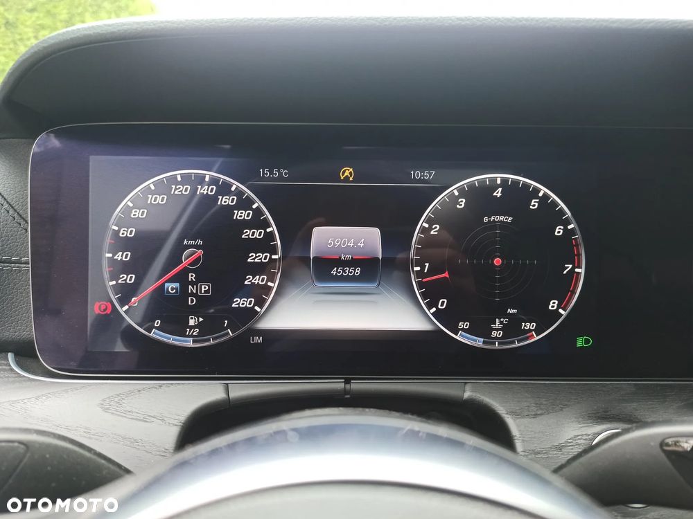 Mercedes-Benz Klasa E 200 4-Matic 9G-TRONIC - 16