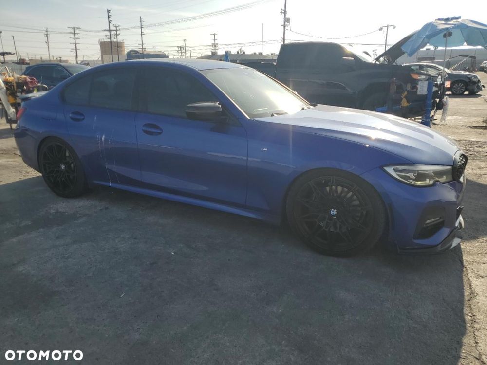BMW Seria 3 330i xDrive M Sport sport - 2
