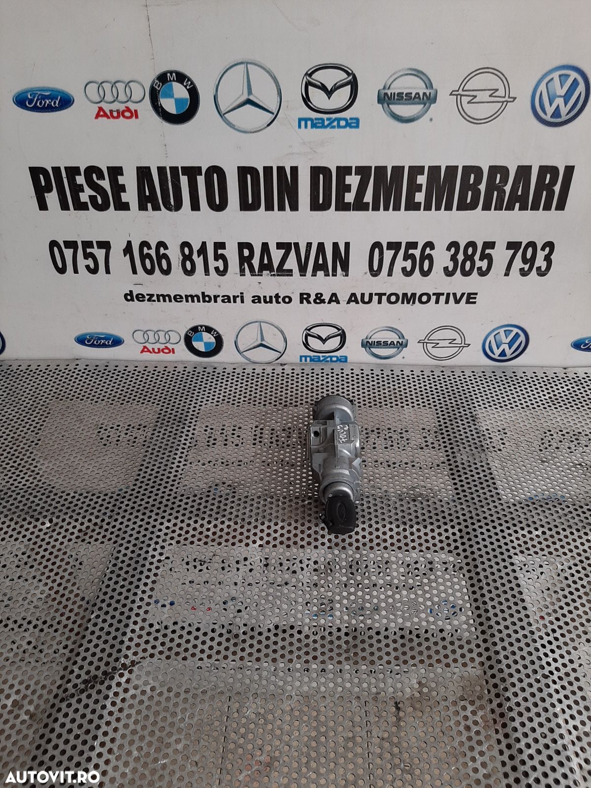 Contact Cu Cheie Ford Focus 2 C Max An 2005-2006-2007-2008-2009-2010-2011 Volan Stanga Dezmembrez Ford Focus 2 Facelift 1.6 Tdci Euro 5 Motor GPDA An 2008-2011 Volan Stanga - 1