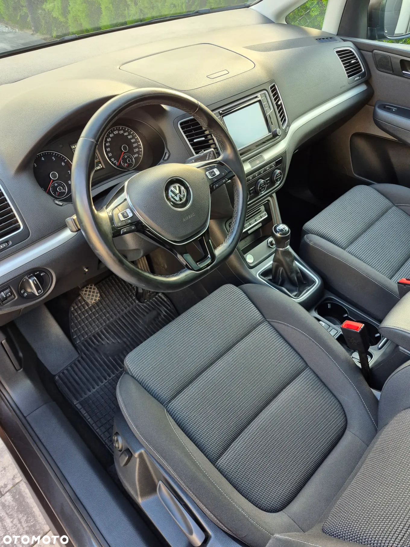 Volkswagen Sharan 1.4 TSI BMT Highline - 11