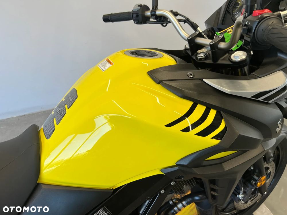 Suzuki V-STROM - 17