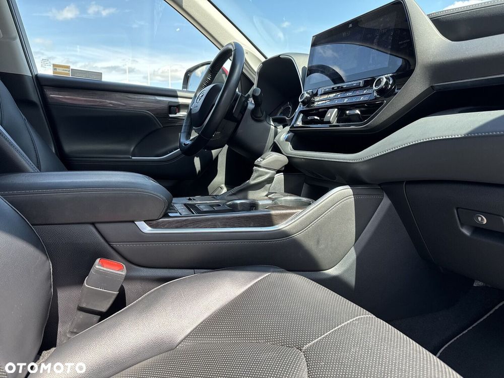 Toyota Highlander - 10
