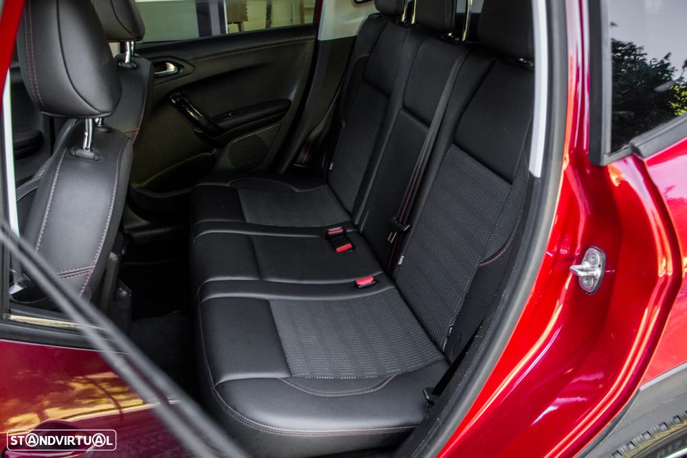 Peugeot 2008 1.2 PureTech GT Line EAT6 - 27