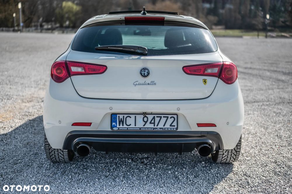 Alfa Romeo Giulietta ver-1750-tbi-quadrifoglio-verde - 15