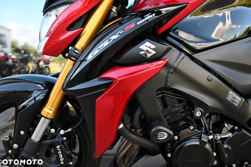 Suzuki GSX 1000 - 11
