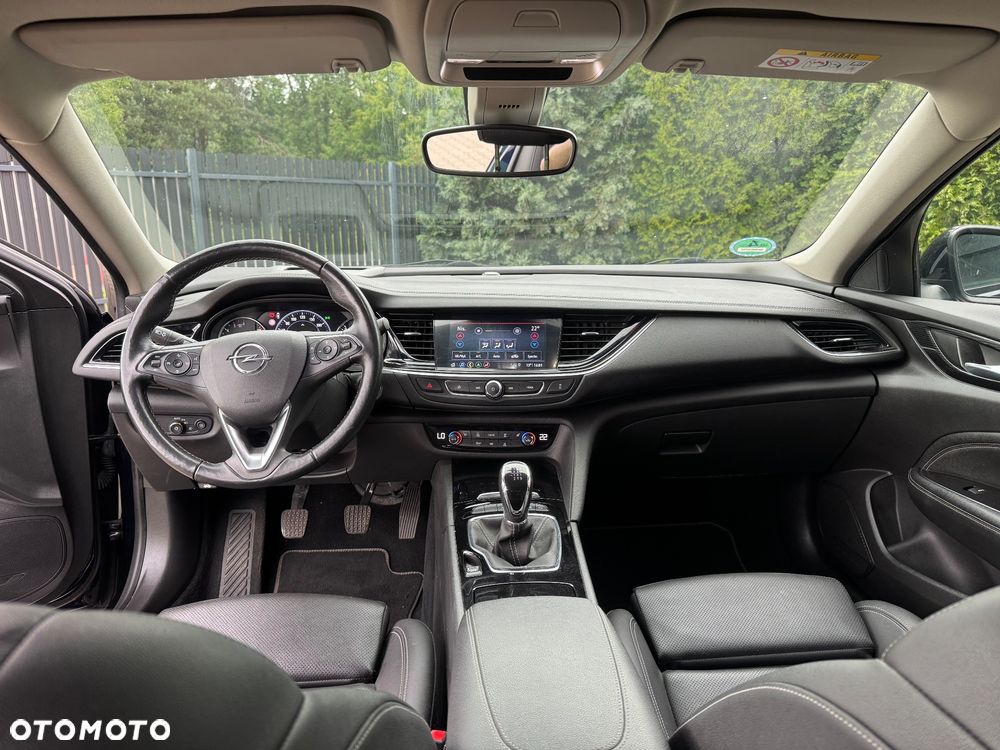 Opel Insignia - 13