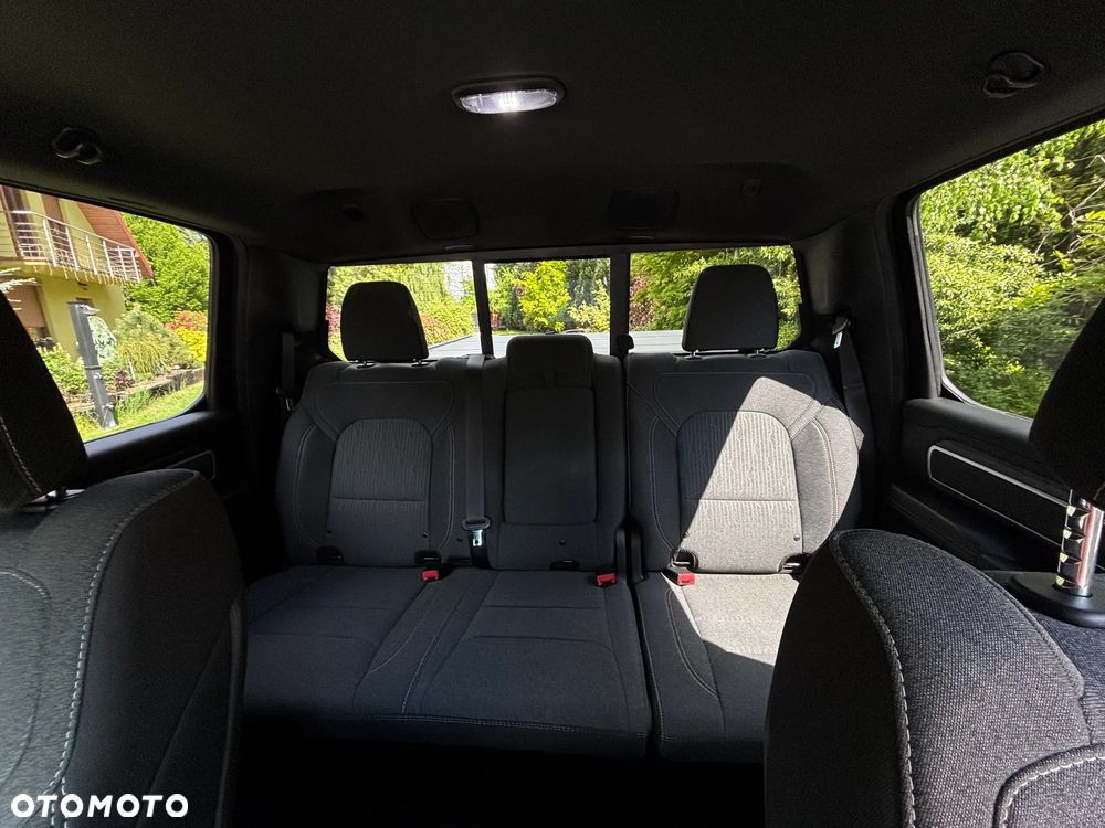 RAM 1500 Crew Cab Shortbed Bighorn - 13
