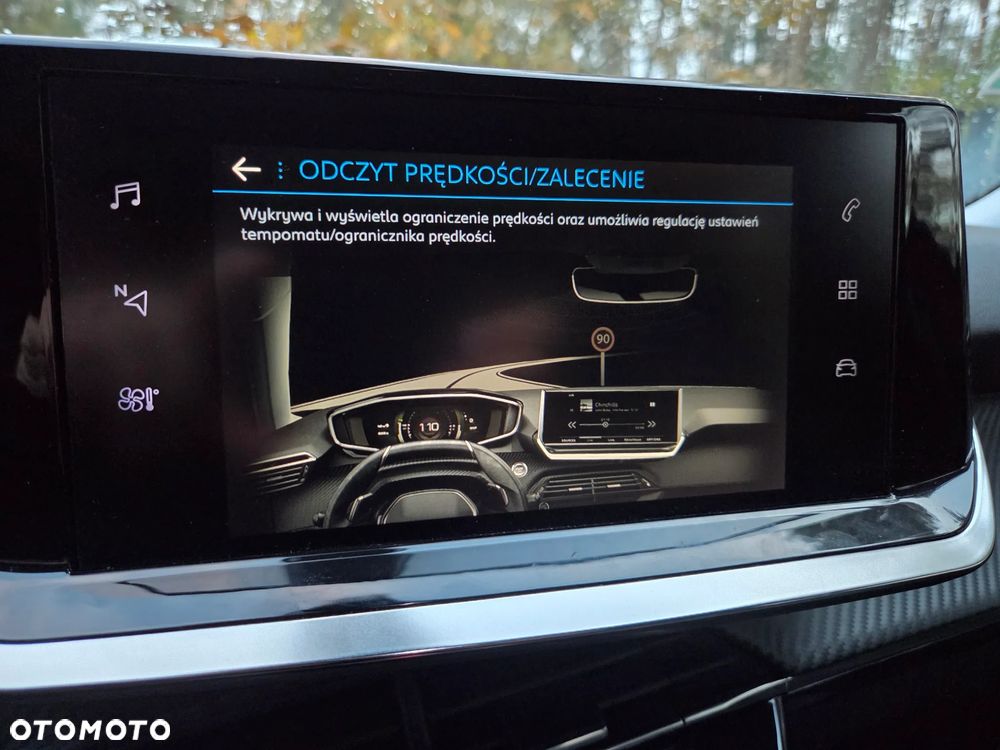 Peugeot 2008 PureTech 100 Stop&Start Allure Pack - 22